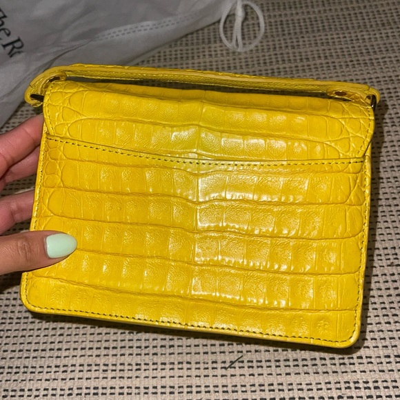 Maria Oliver | Yellow Crocodile Valencia Top Handle Handbag - Picture 4 of 7